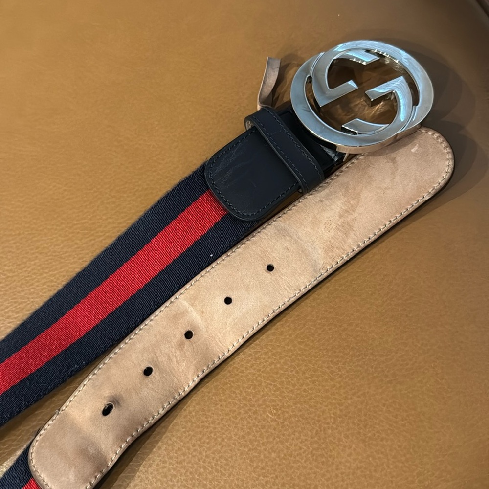Gucci
Interlocking Buckle cloth belt

 good condition